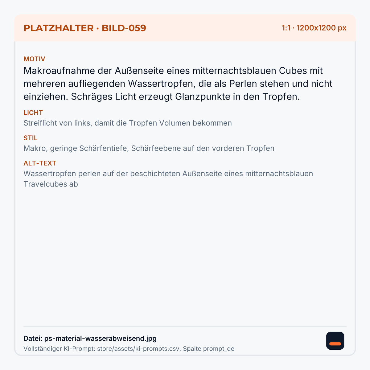 Wassertropfen perlen auf der beschichteten Außenseite eines mitternachtsblauen Travelcubes ab